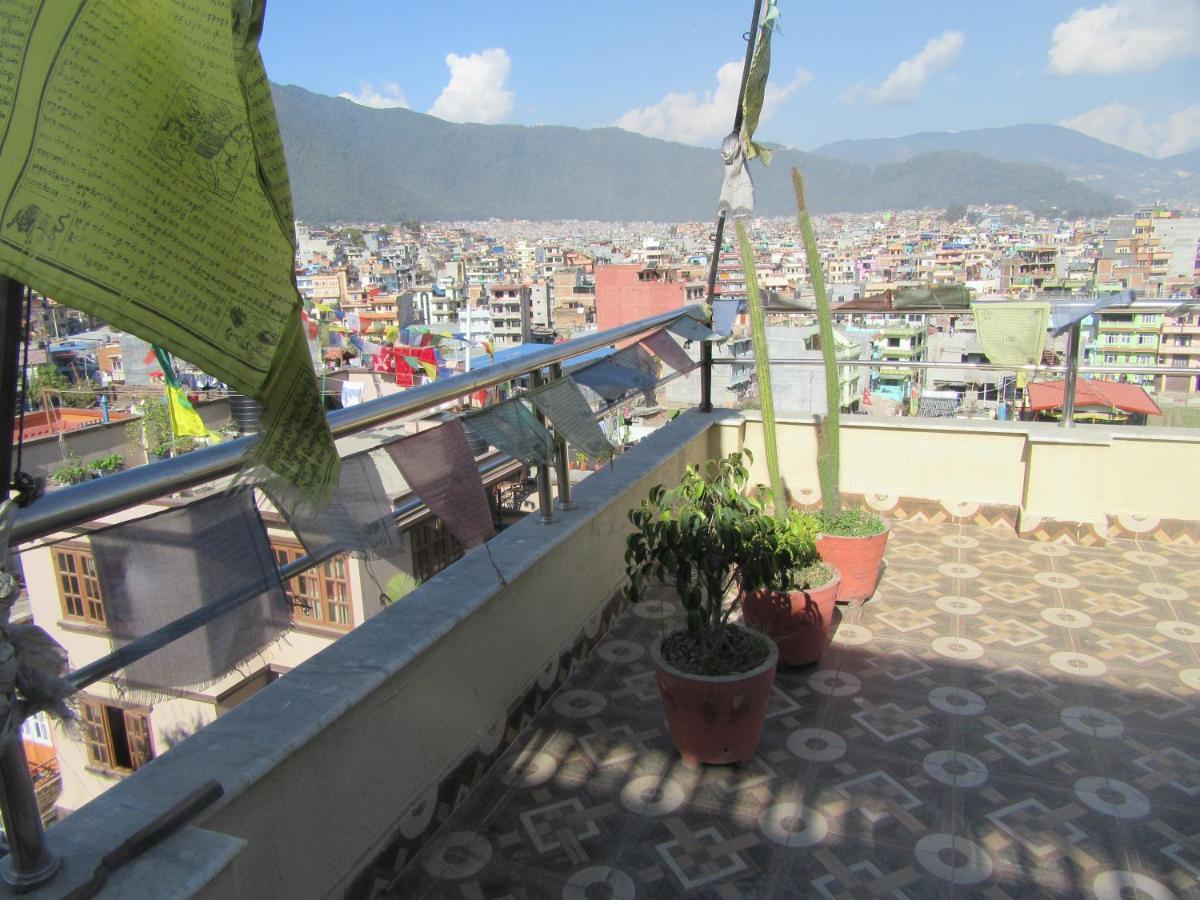 Stupa View Inn Катманду Экстерьер фото