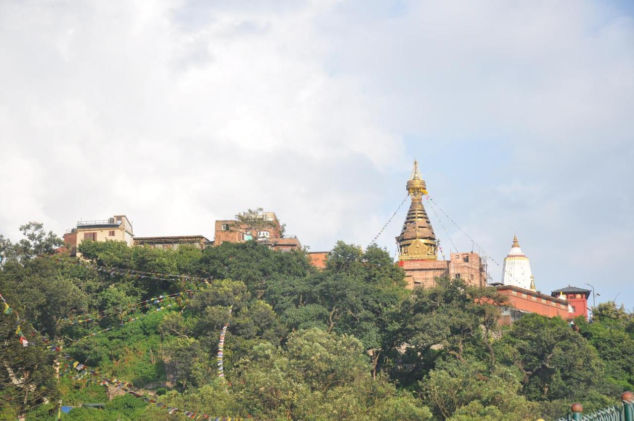 Stupa View Inn Катманду Экстерьер фото
